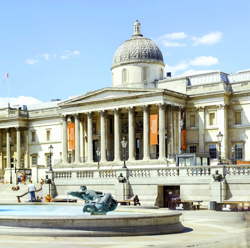 Trafalgar Square's Tiniest Police Station