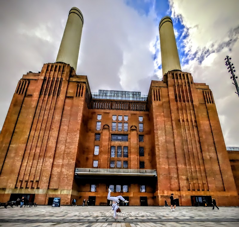 Battersea Power Station Underground Station